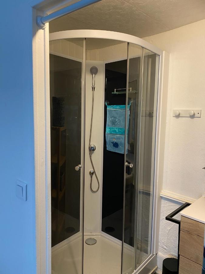 Poppy Appartement De Charme A 2 Min Centre-Ville فيجيا المظهر الخارجي الصورة
