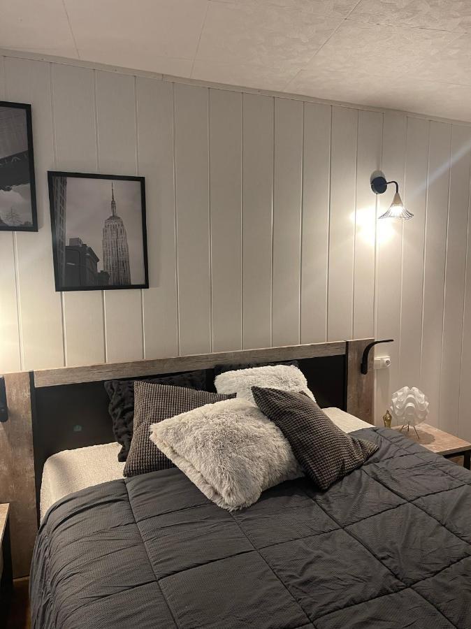 Poppy Appartement De Charme A 2 Min Centre-Ville فيجيا المظهر الخارجي الصورة